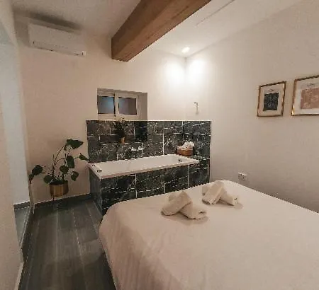 The Secret Yard Apartment Larnaca