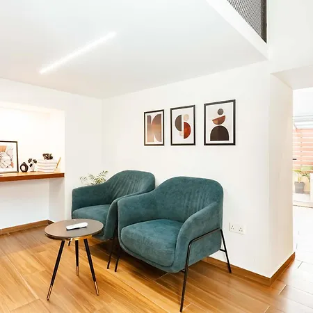 The Secret Yard Апартаменти *