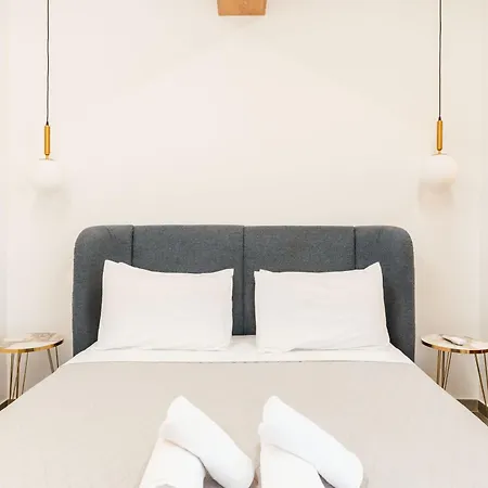 Апартаменти The Secret Yard Ларнака